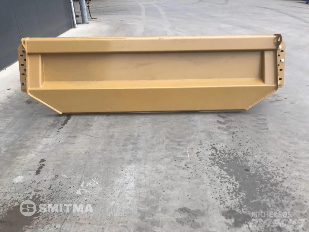 CAT 730C2 Zadné dvere