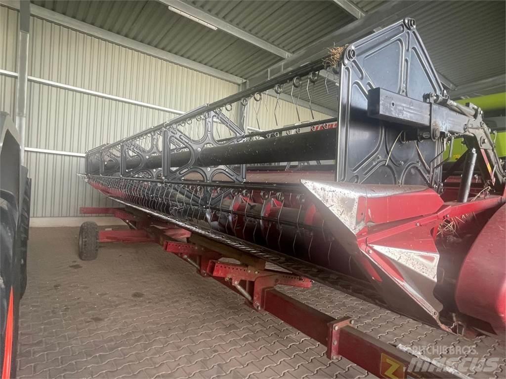 Case IH 8230 AF Kombinované zberacie stroje