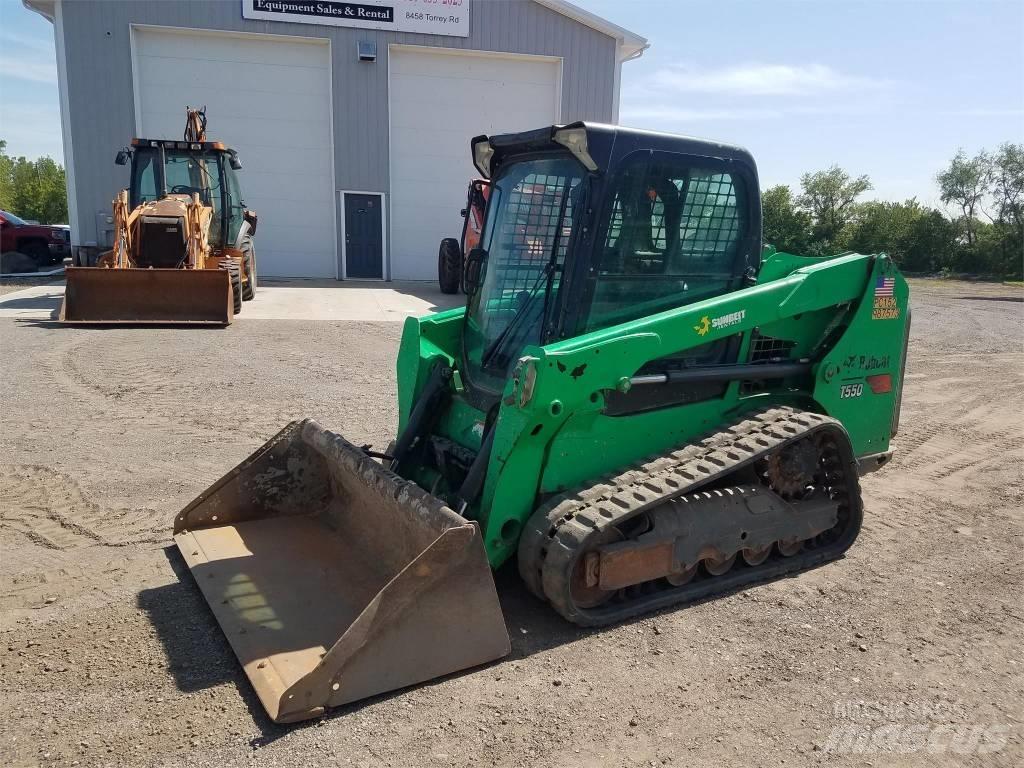 Bobcat T550 Šmykom riadené nakladače