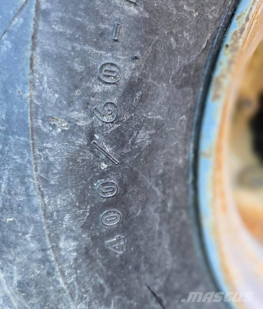 Tuhti W90 Prívesy na všeobecné použitie