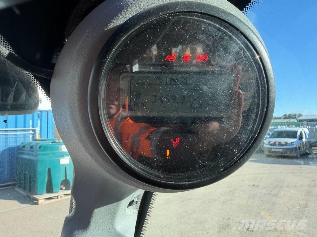 JCB 35 D WASTEMASTER Teleskopické manipulátory