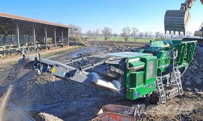 McCloskey J40v2 Drviče