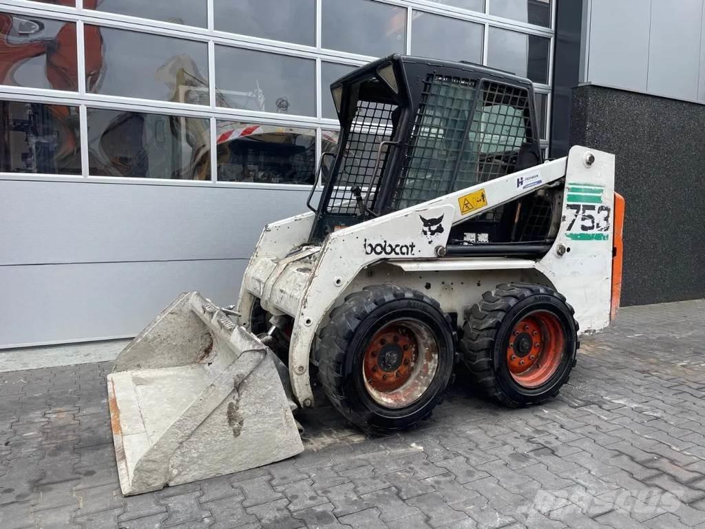 Bobcat 753 Šmykom riadené nakladače