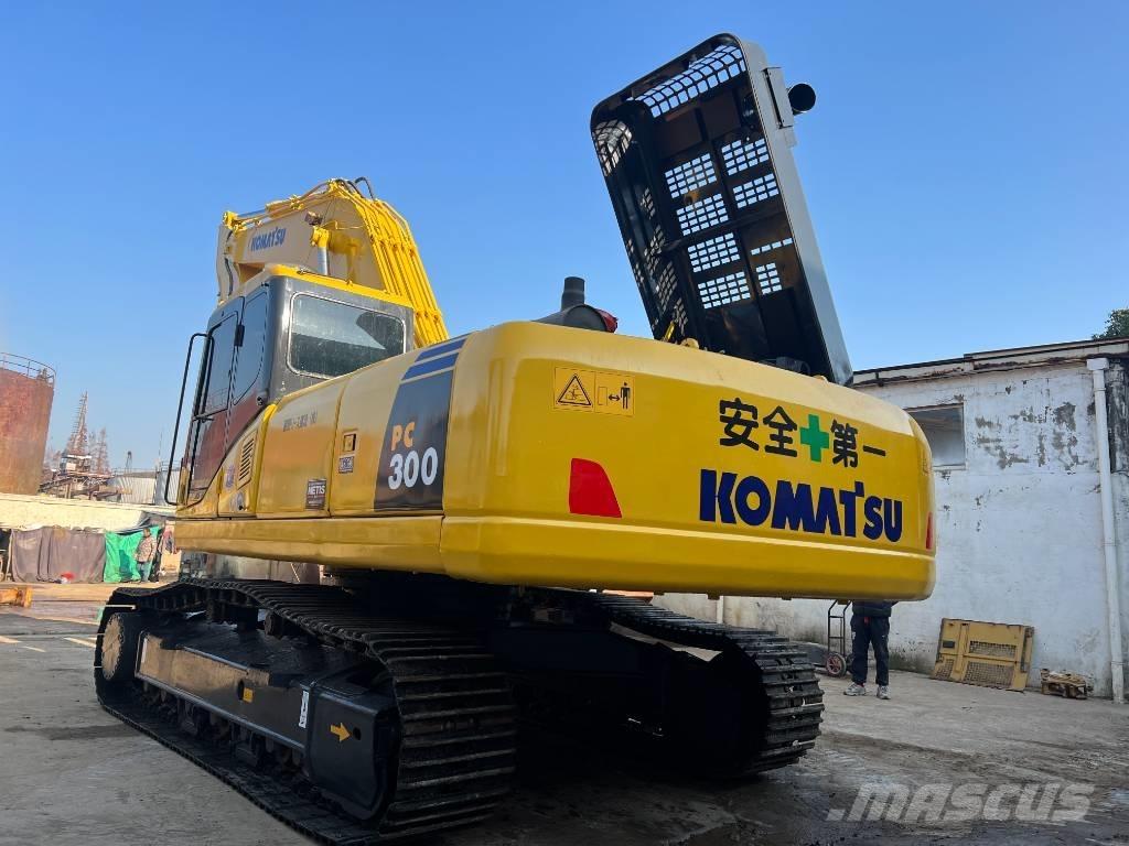 Komatsu PC300-7 Pásové rýpadlá