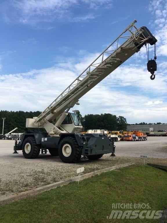Terex RT 335 Univerzálne terénne žeriavy
