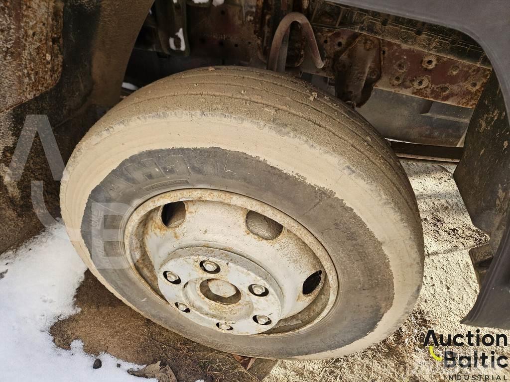 Mercedes-Benz 814 Cisternové nákladné vozidlá