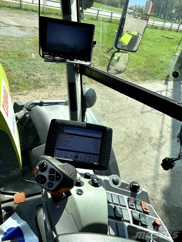 CLAAS Xerion 5000 Traktory