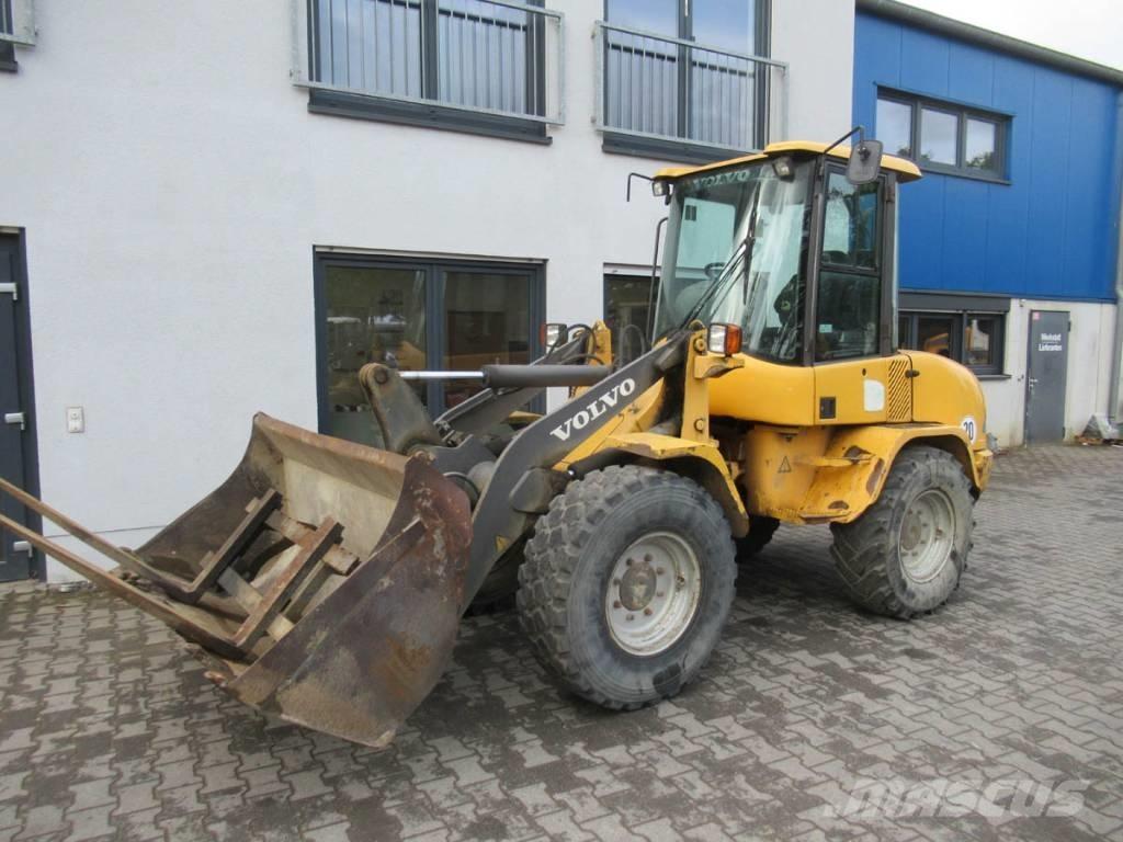 Volvo L 30 B Kolesové nakladače
