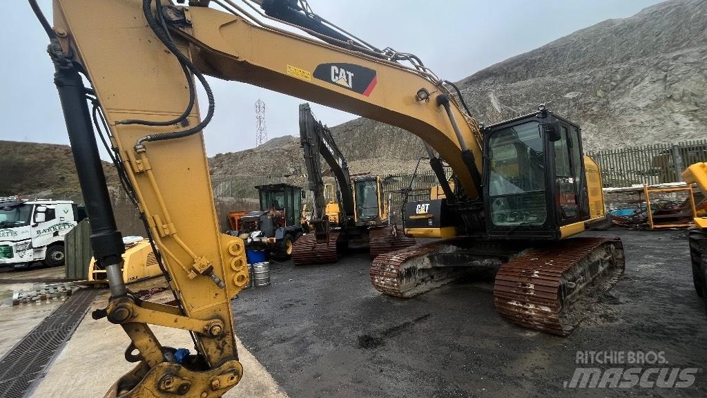CAT 320 EL RR Pásové rýpadlá