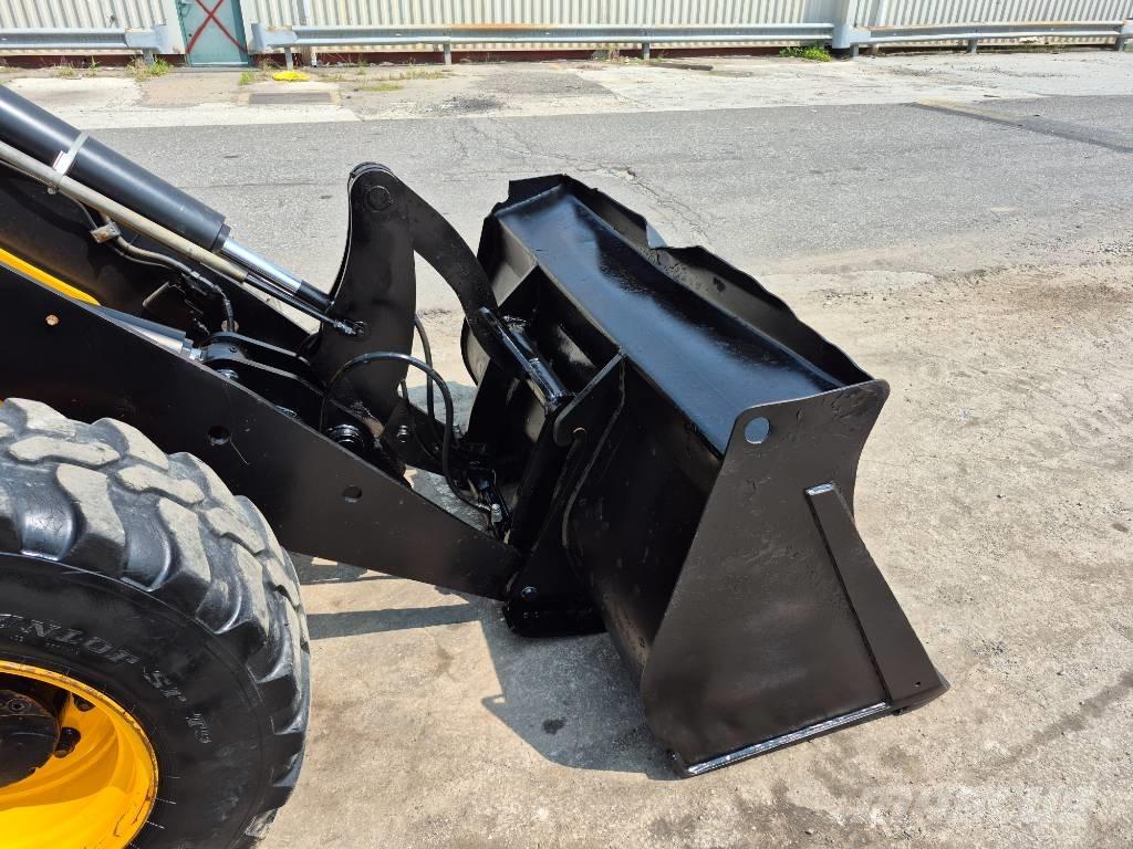 JCB 407 Kolesové nakladače