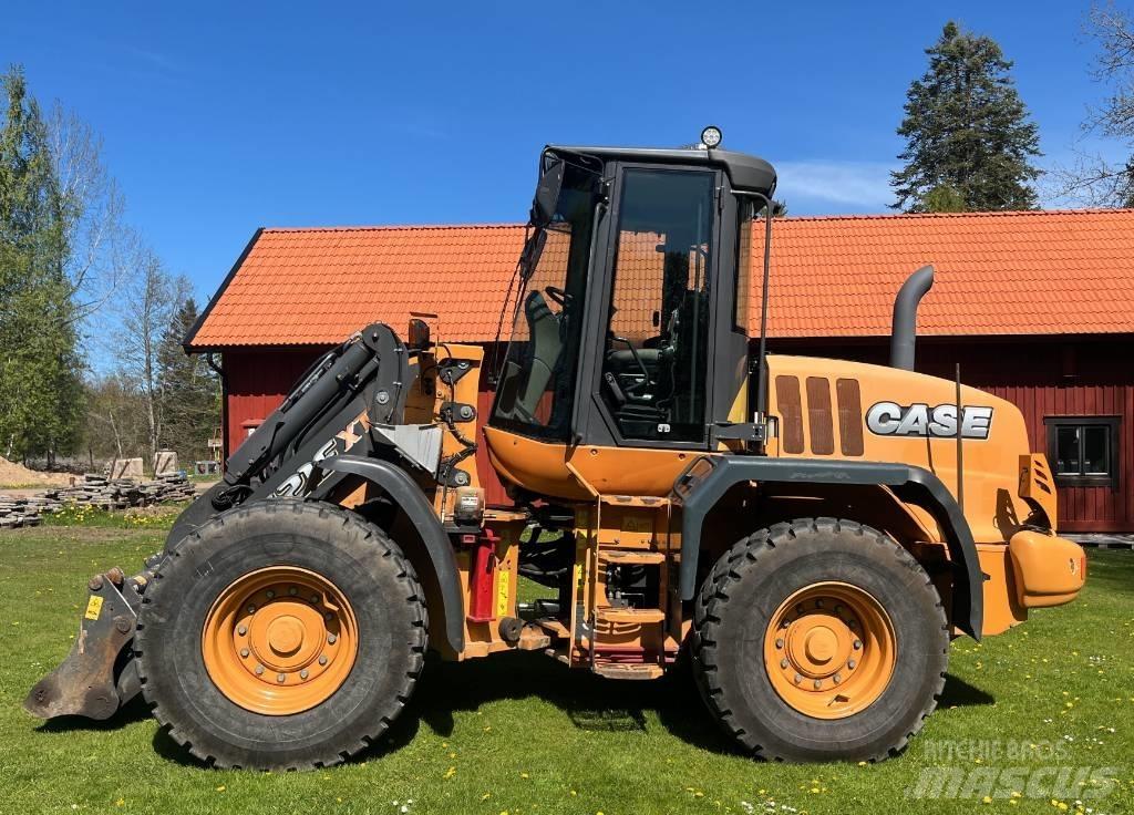 CASE 521 F XT Kolesové nakladače