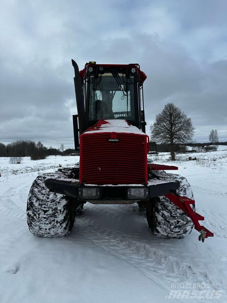 Komatsu 840 TX Lesné traktory