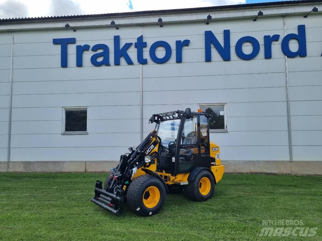 JCB 403 Plus Šmykom riadené nakladače