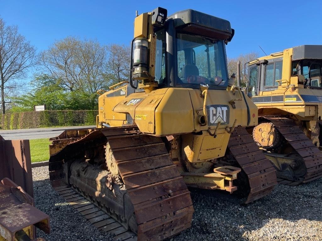CAT D6N Pásové dozéry