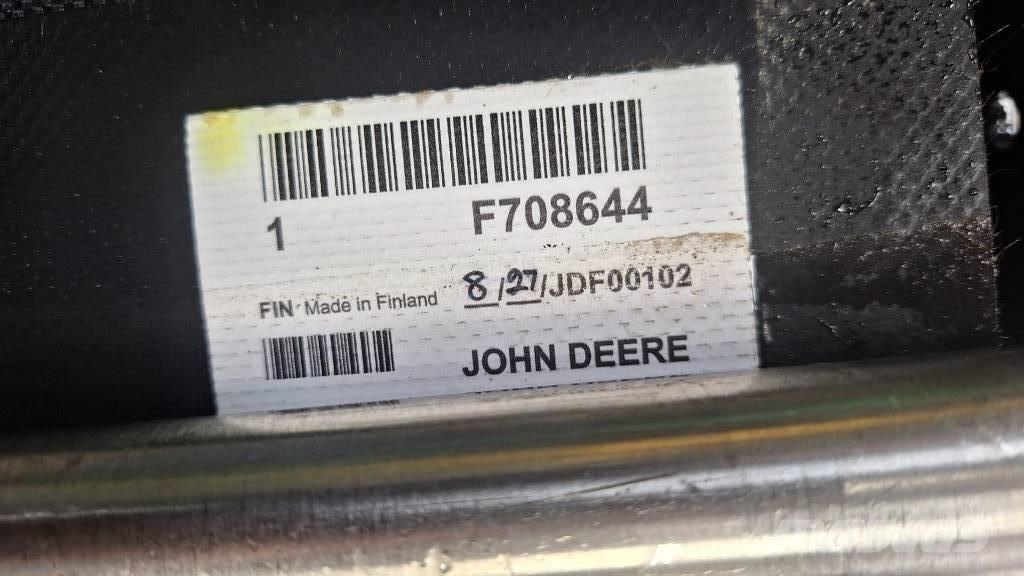 John Deere F708644 Kabíny a interiér