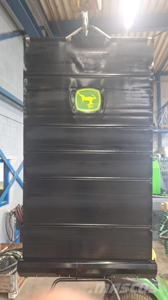 John Deere F708644 Kabíny a interiér