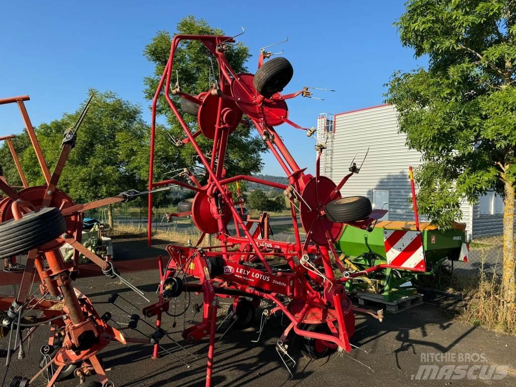 Lely LOTUS 770 Obracače a zhrabovače sena