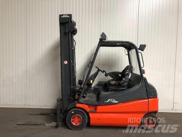 Linde E25-02 Akumulátorové vozíky