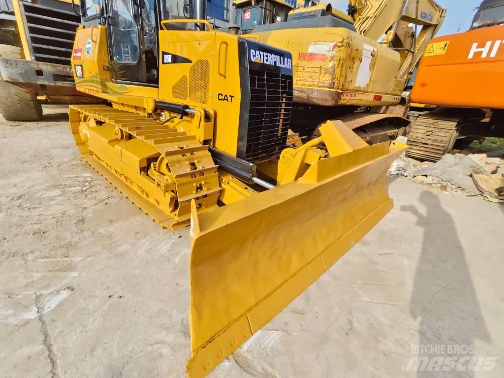 CAT D 5 K Pásové dozéry
