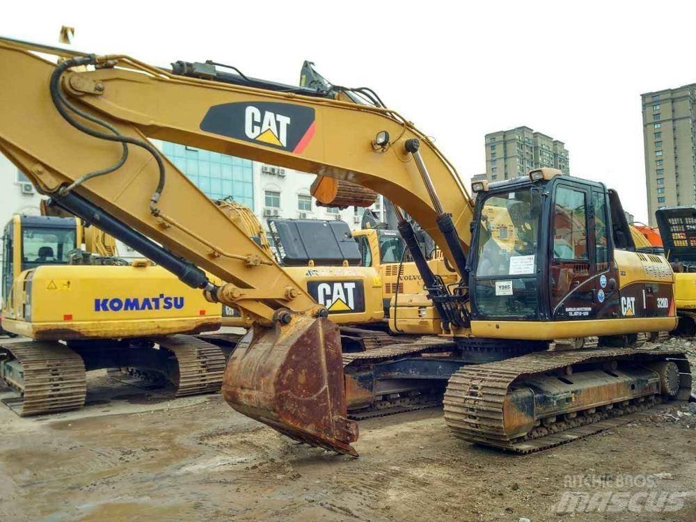 CAT 325 D L Pásové rýpadlá