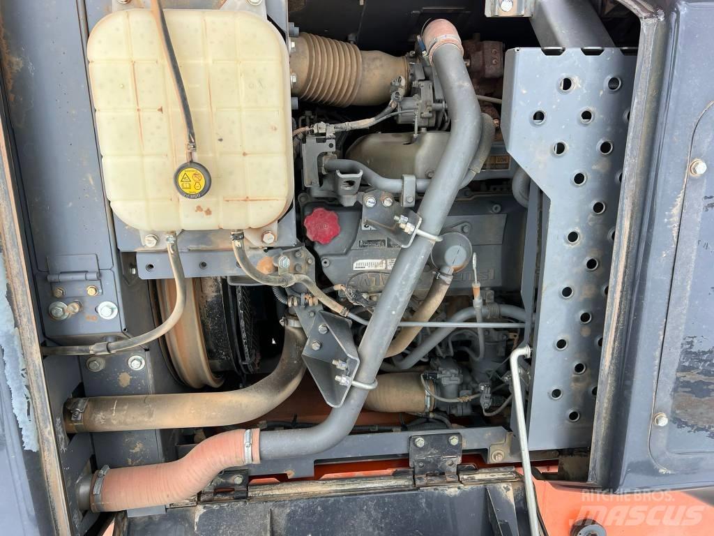 Hitachi ZX 210 LC-6 Pásové rýpadlá