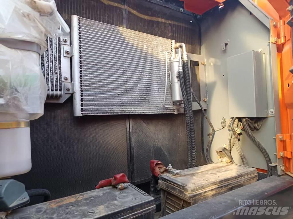 Hitachi ZX210 Pásové rýpadlá