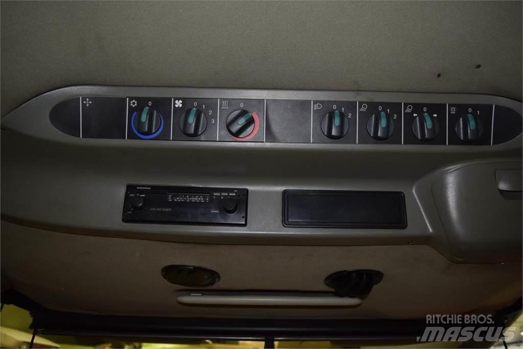 CLAAS Jaguar 900 Samochodné kosačky