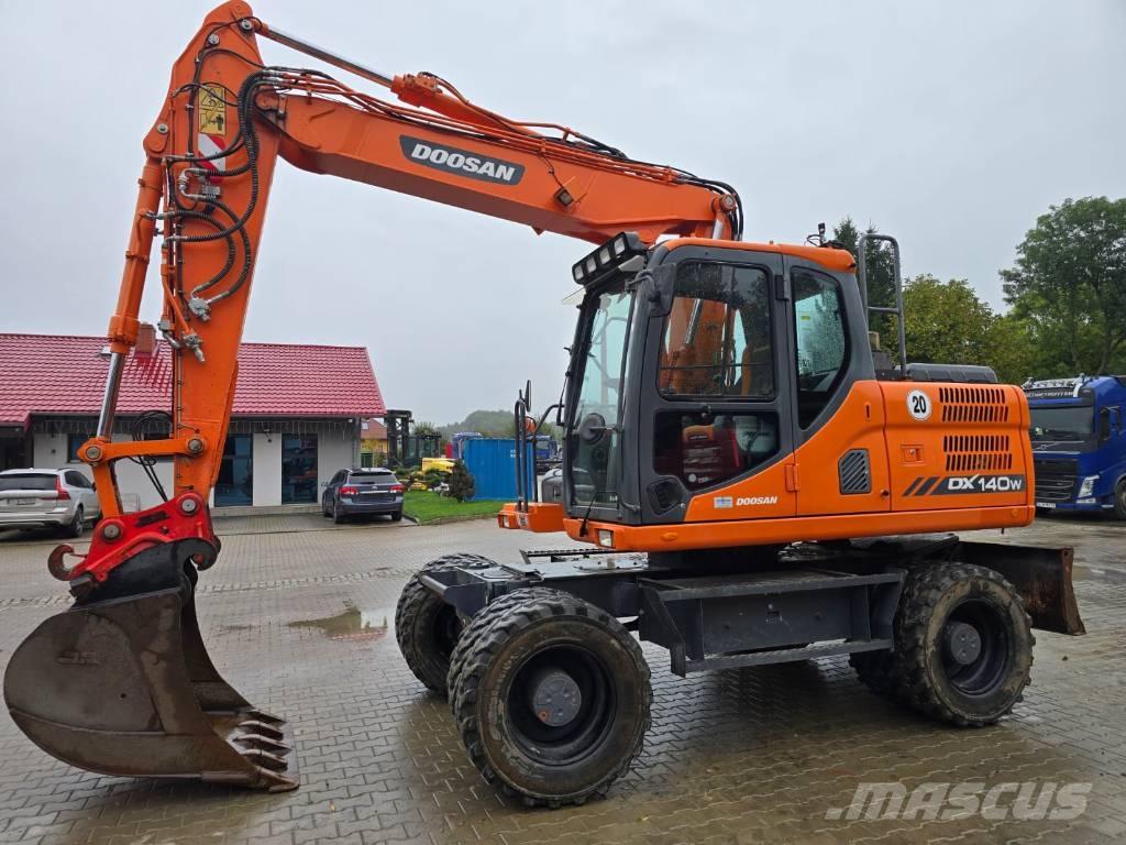 Doosan DX 140-W Kolesové rýpadlá