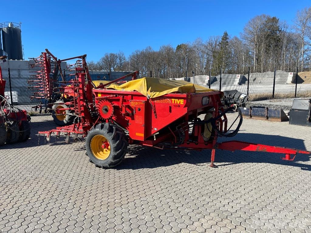 Tive 2204 såjet 4m Mechanické sejačky