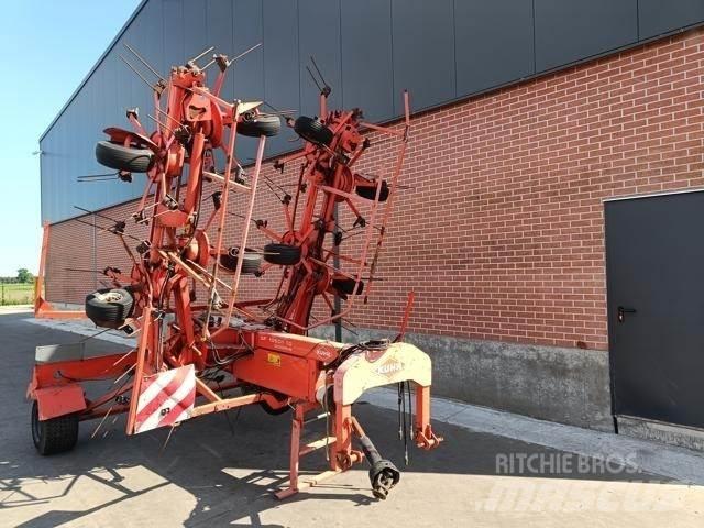 Kuhn GF10601TO Obracače a zhrabovače sena