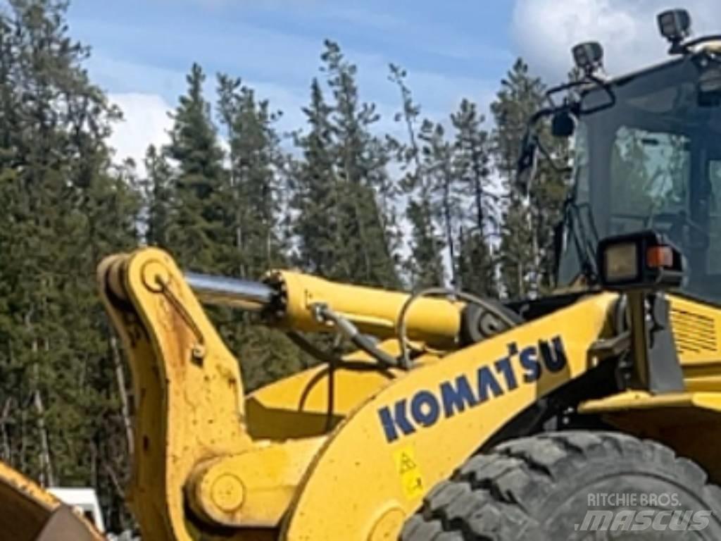 Komatsu WA 500-7 Kolesové nakladače
