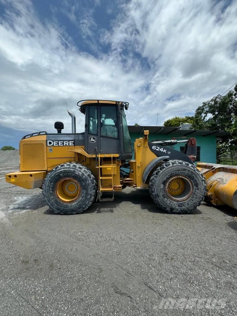 John Deere 624k-II Kolesové nakladače