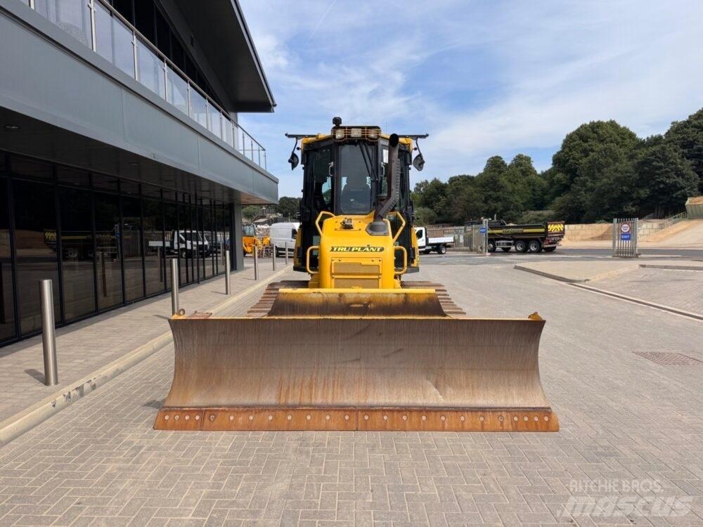 Komatsu D37PXi-24 Pásové dozéry