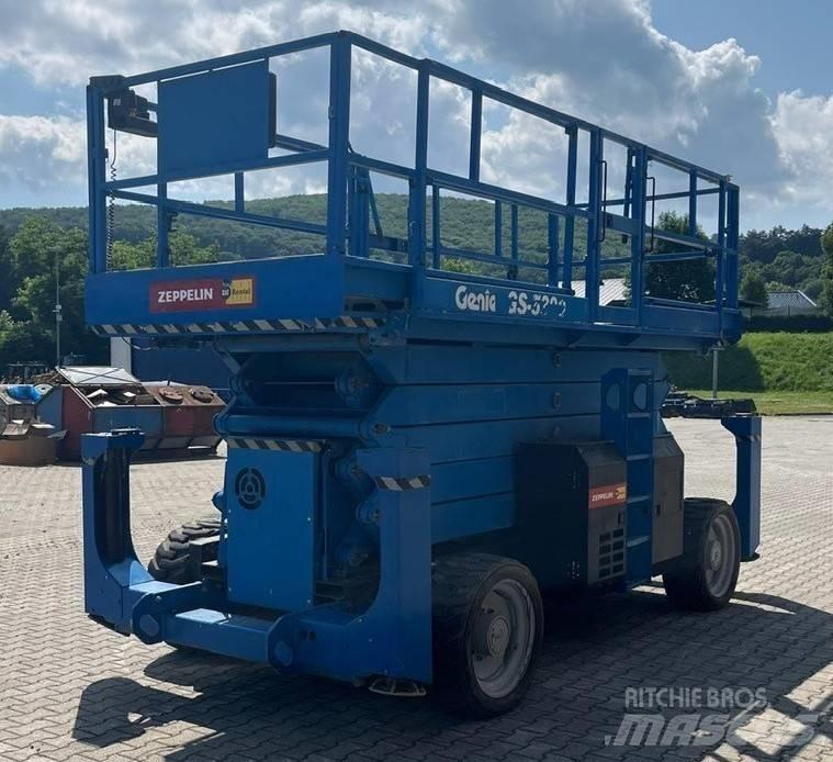 Genie GS 5390 RT Nožnicové zdvíhacie plošiny