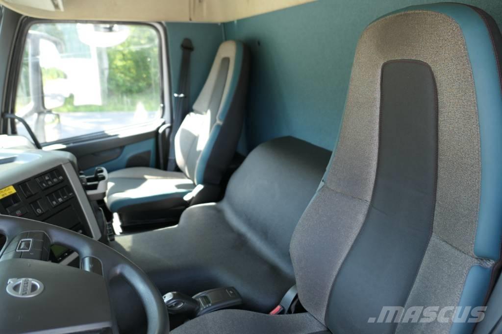 Volvo Fm330 4x2 Chladiarenské nákladné vozidlá