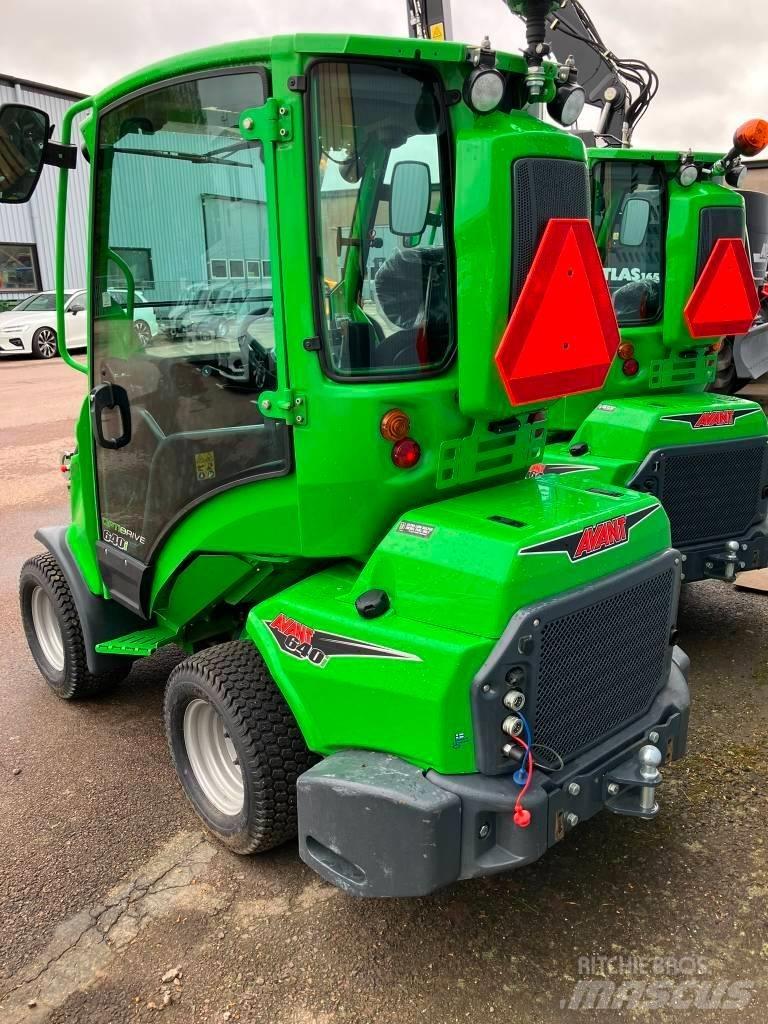 Avant 640i Šmykom riadené nakladače