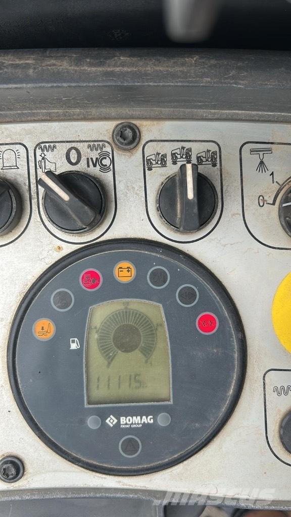 Bomag BW 120 AD-5 Tandemové valce