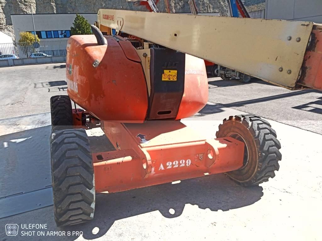 JLG 600 AJ Kĺbové plošiny