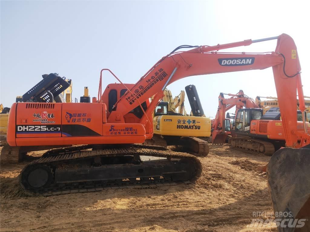 Doosan DH225LC-7 Pásové rýpadlá