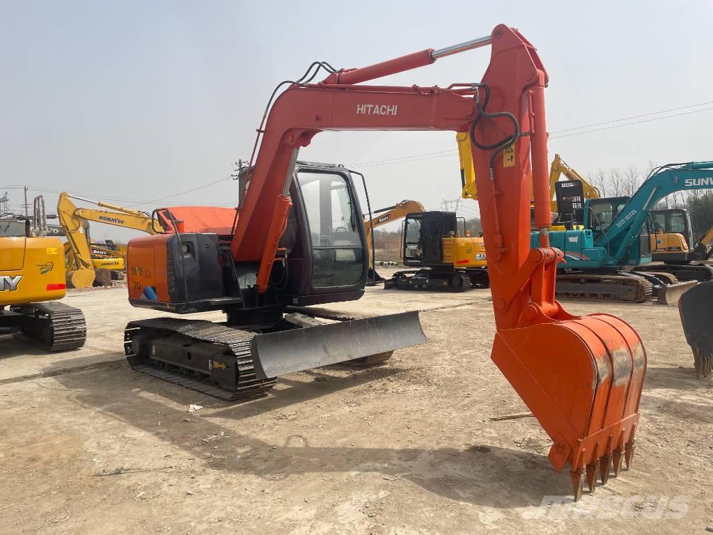 Hitachi ZX 70 Midi rýpadlá 7 t - 12 t