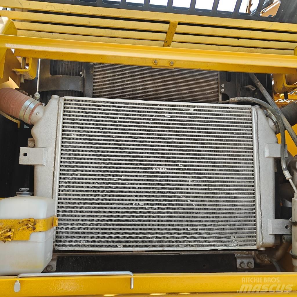 Komatsu 360-7 Pásové rýpadlá
