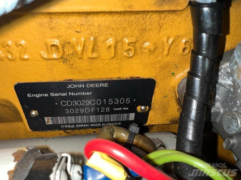  2x John Deere 25 KVA Naftové generátory