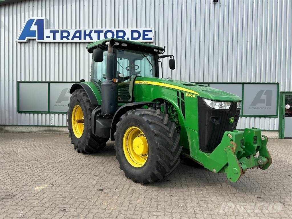 John Deere 8310R Traktory