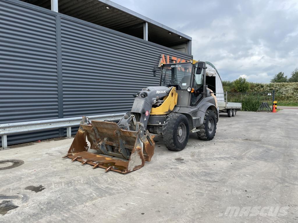 Mecalac AS 700 Kolesové nakladače