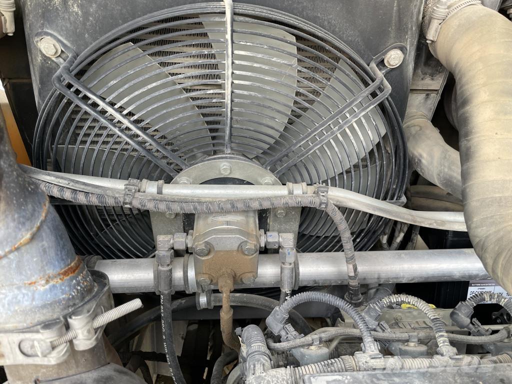 Mecalac AS 700 Kolesové nakladače