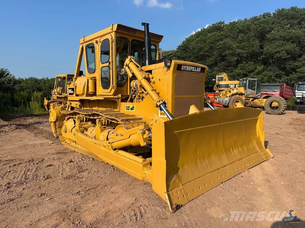 CAT D7G Pásové dozéry