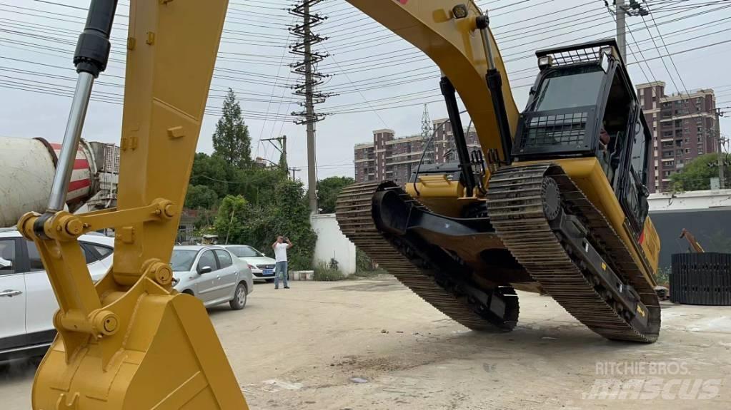 CAT 320 D Pásové rýpadlá
