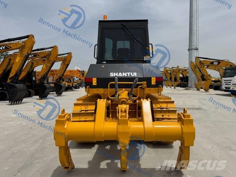 Shantui SD 16 Pásové dozéry