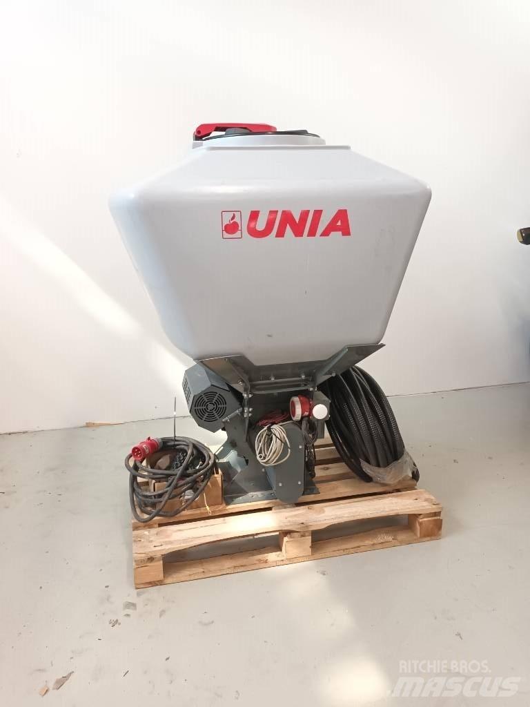 Unia FP 550 Mechanické sejačky