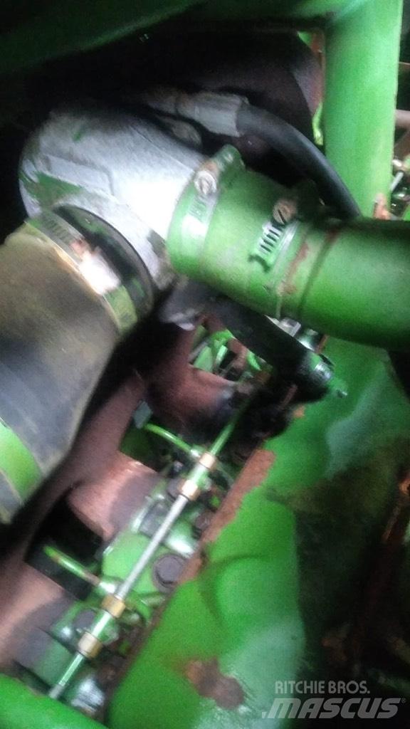 John Deere 1065 Kombinované zberacie stroje